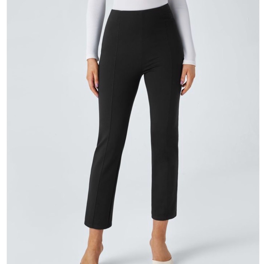 HALARA Black Cropped Ankle Pants